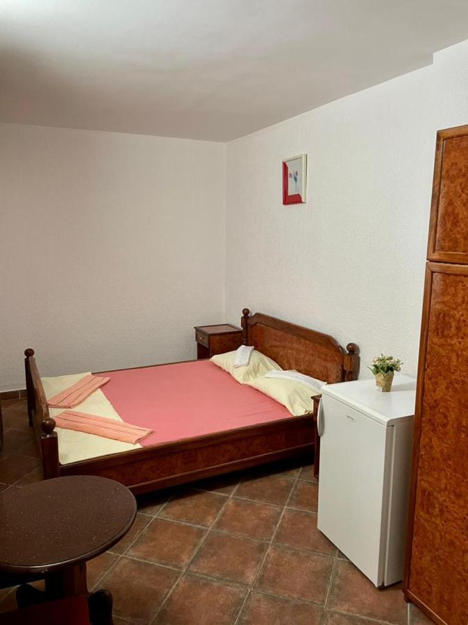 ホテルVila Monte ブドヴァ エクステリア 写真