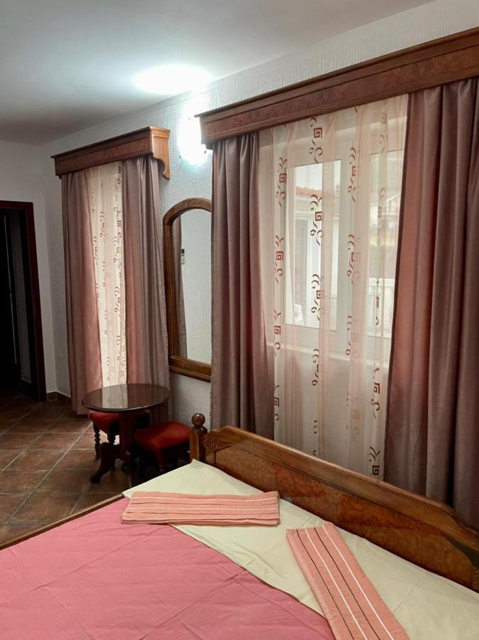 ホテルVila Monte ブドヴァ エクステリア 写真