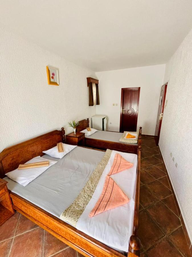 ホテルVila Monte ブドヴァ エクステリア 写真