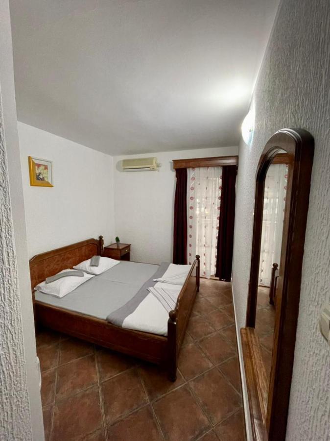 ホテルVila Monte ブドヴァ エクステリア 写真