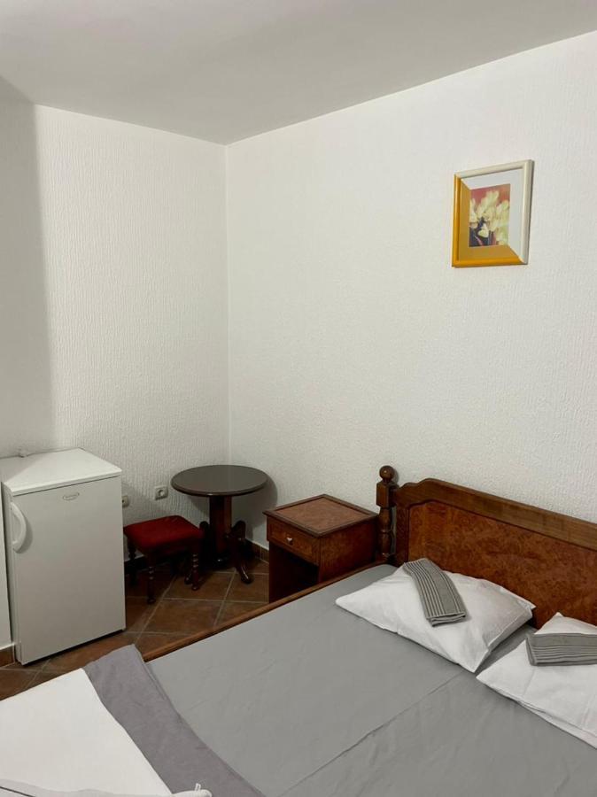 ホテルVila Monte ブドヴァ エクステリア 写真