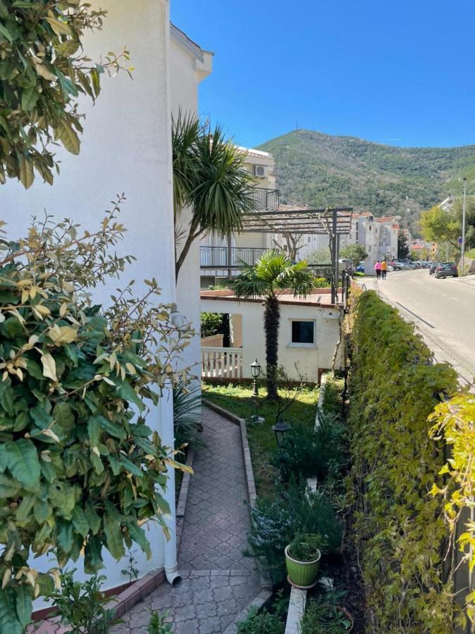 ホテルVila Monte ブドヴァ エクステリア 写真