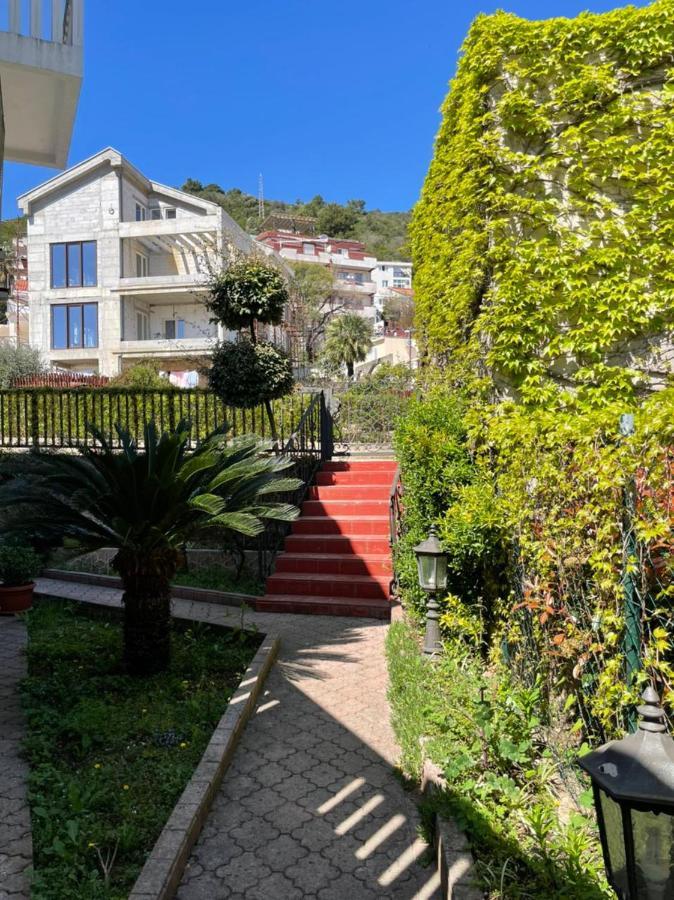 ホテルVila Monte ブドヴァ エクステリア 写真