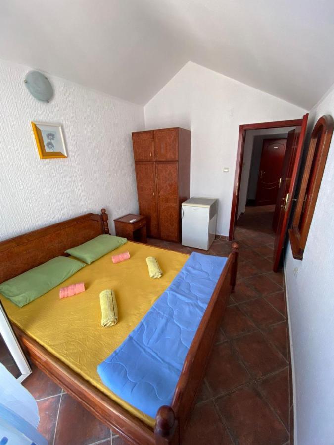 ホテルVila Monte ブドヴァ エクステリア 写真