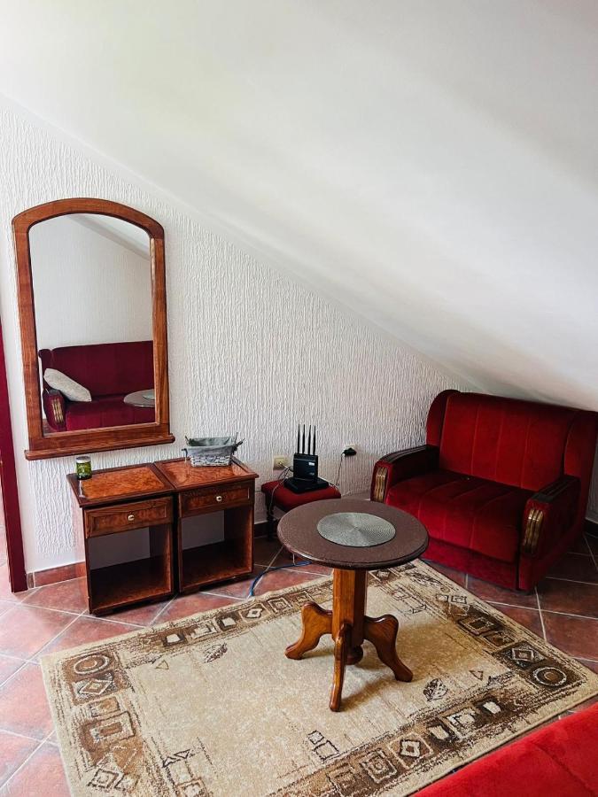 ホテルVila Monte ブドヴァ エクステリア 写真